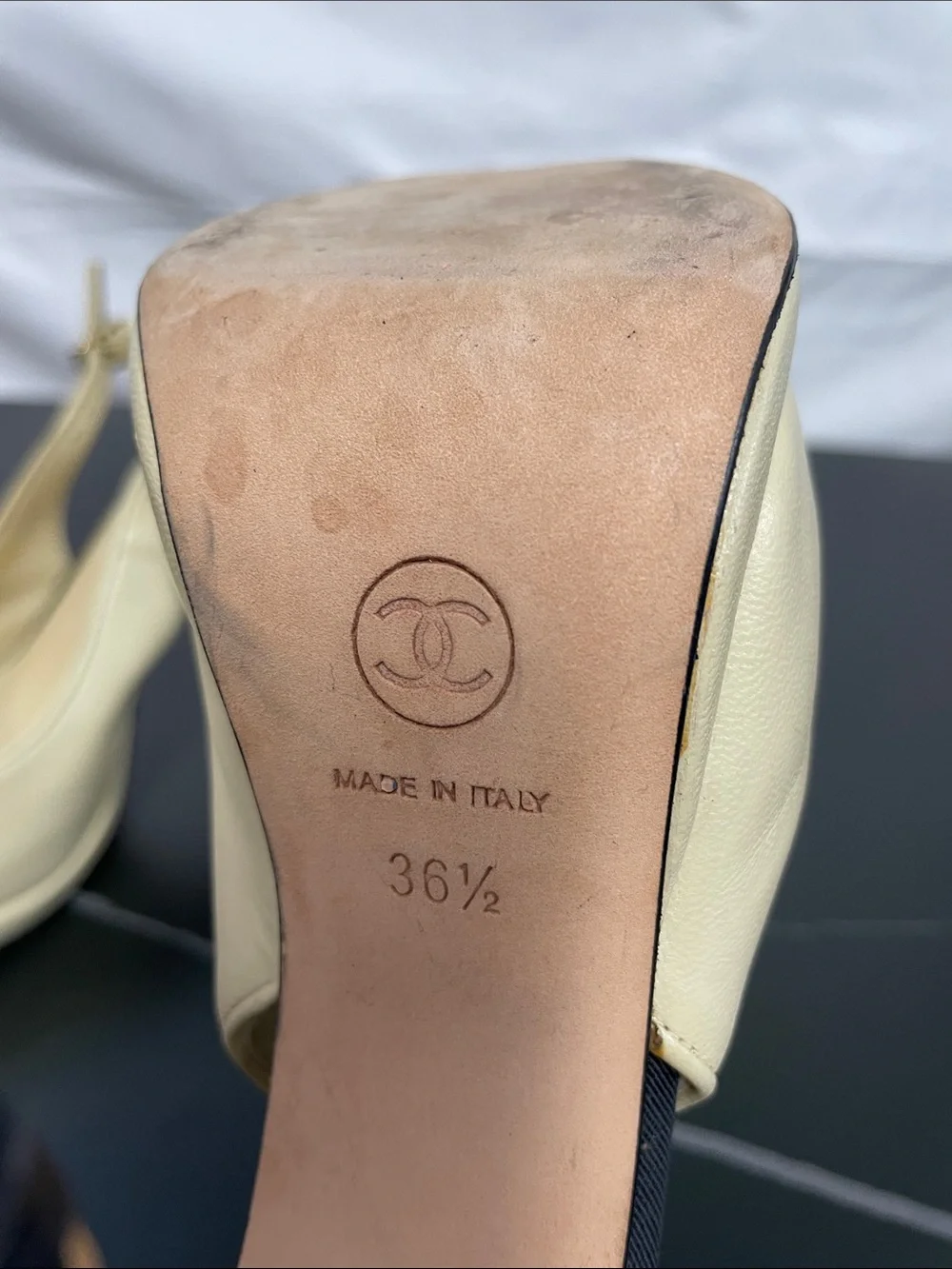 CHANEL TWO TONE CAP TOE SLINGBACK HEELS FTL-08-193